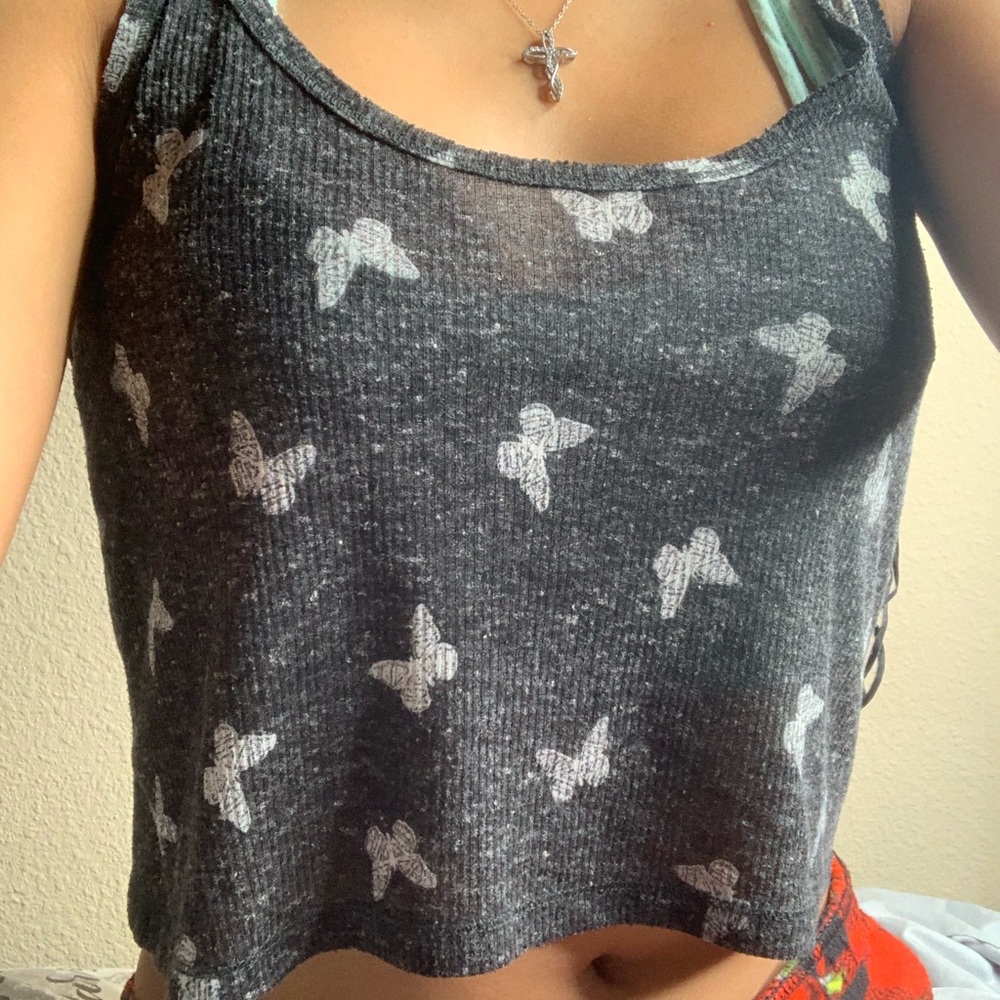 Very cute Aeropostale cropped top